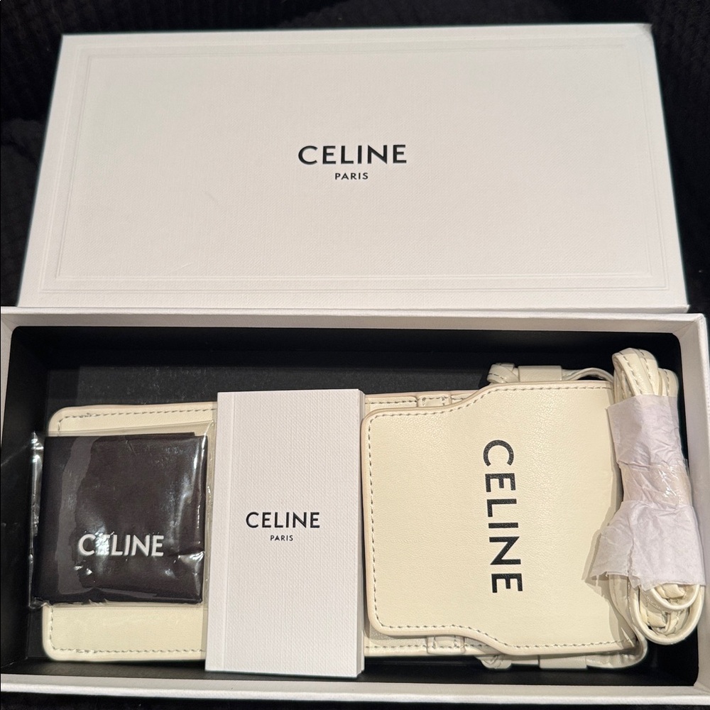 Celine White Phone/sunglass crossbody - Picture 4 of 4